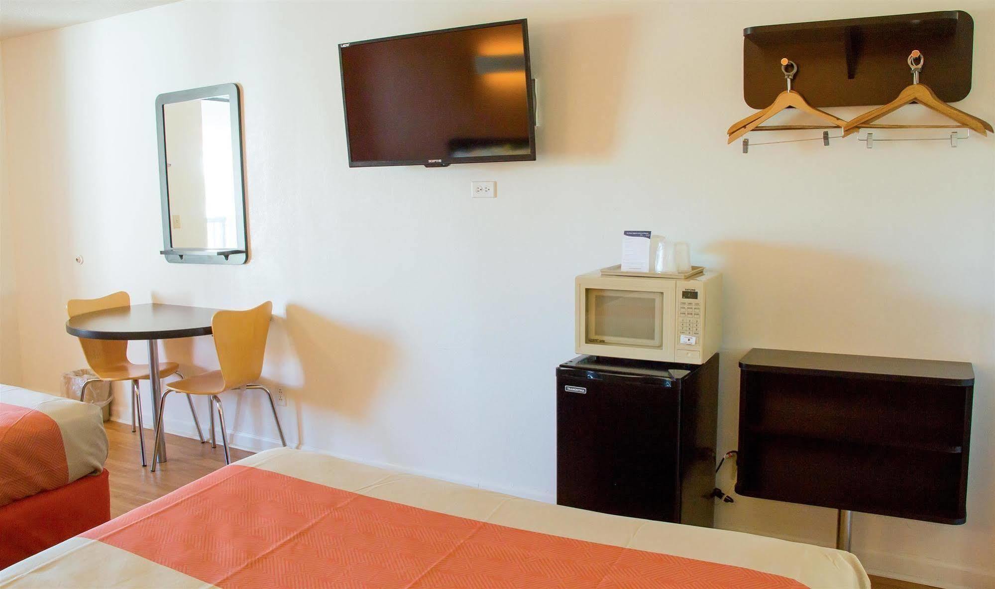 Motel 6-Cookeville, TN Buitenkant foto